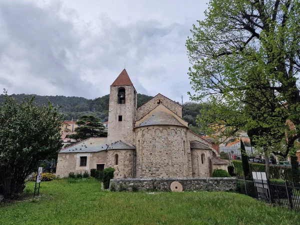 San Paragorio Kilisesi Eski Noli Ortaçağ Köyü Liguria Talya — Stok fotoğraf