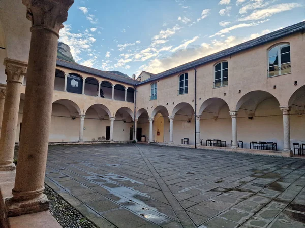 Μεσαιωνικό Χωριό Finalborgo Liguria Ιταλία Παλιό Μοναστήρι — Φωτογραφία Αρχείου