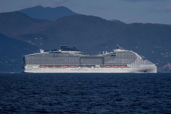 Een Groot Cruiseschip Ligurische Zee — Stockfoto