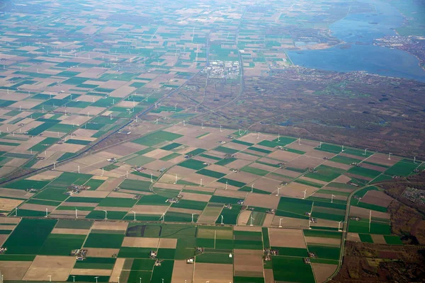 Een Luchtfoto Van Het Windpark Meerdere Windturbines Die Milieuvriendelijke Groene — Stockfoto