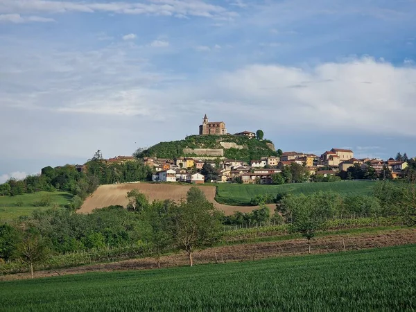 Blick Auf Das Dorf Sarezzano Auf Den Hügeln Von Tortona — Stockfoto