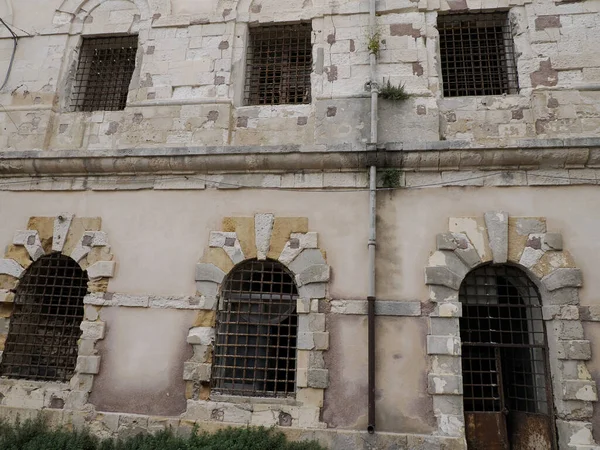 Prisión Borbón Siracusa Encuentra Ortigia Cerca Del Templo Apolo Isla —  Fotos de Stock