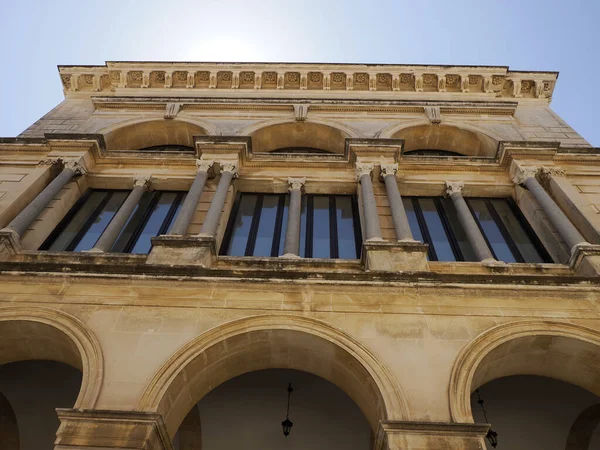Tiyatro Ortijisi Eski Binalar Güneşli Bir Günde Sokak Manzarası Sicilya — Stok fotoğraf