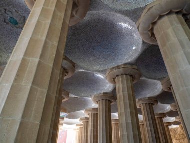 Barselona Parkı Guell İspanya Şatosu