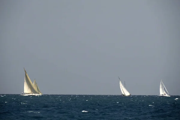 Eine Starkwindregatta Barcelona Segelschiff Bei Starkem Wind Yachting — Stockfoto
