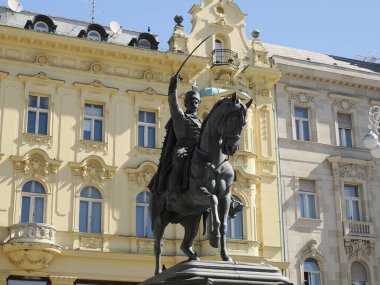 Zagreb 'deki Josip Jelaciç Meydanı Hırvat mimari kent binasını yasakla