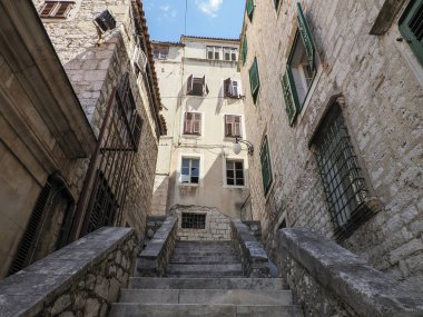 Hırvatistan 'ın dünya mirası sahası Sibenik' in ortaçağ köyü ayrıntıları