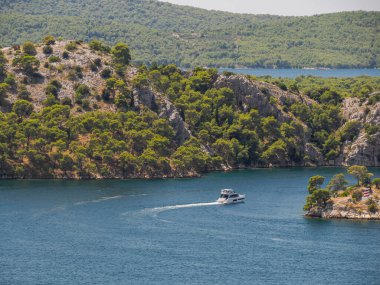Dünya mirası sahası, Hırvatistan ve Panorama 'daki Sibenik Ortaçağ köyünün kalesinden hava manzarası