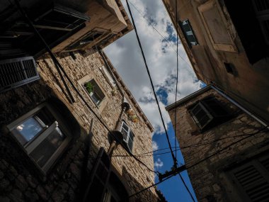 Hırvatistan 'ın dünya mirası sahası Sibenik' in ortaçağ köyü ayrıntıları