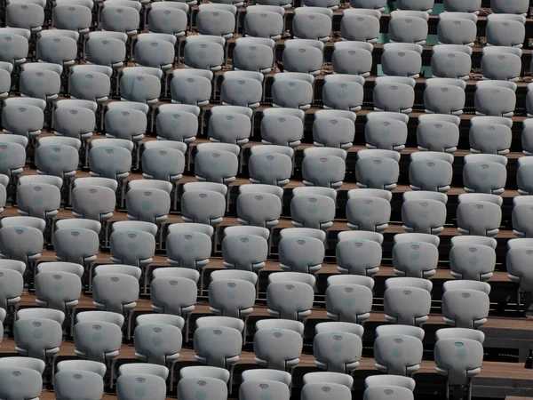 Рядки Пронумерованих Порожніх Пластикових Сидінь Амфітеатрі Під Відкритим Небом Багато — стокове фото