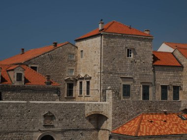 Dubrovnik Hırvatistan şehir duvarlarından ortaçağ kasaba manzarası