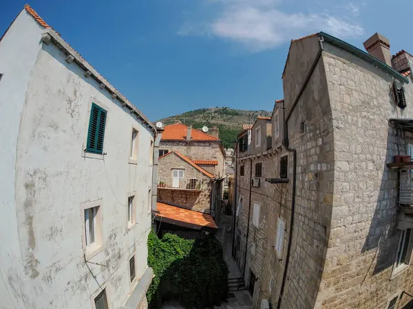Dubrovnik Hırvatistan şehir duvarlarından ortaçağ kasaba manzarası