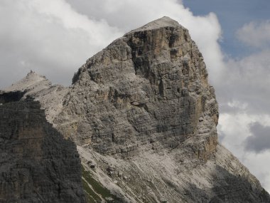 Sassongher Dağı Badia Vadisi Panorama Bölgesi