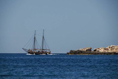 Archipelago - Hırvatistan 'daki Kornati takımadalarının adaları deniz botundan manzaralı