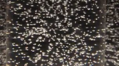 Su kabarcıkları yavaş çekimde