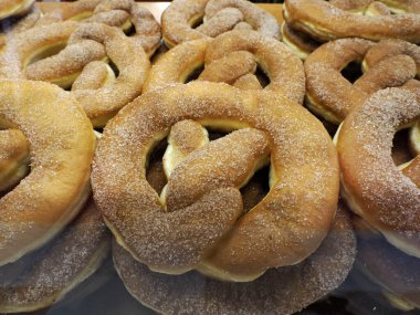 Graz austria noel pazarında tatlı brezel Pretzel.