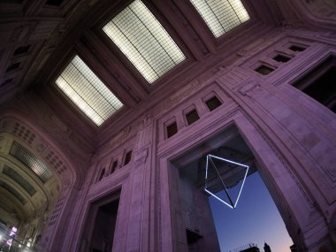 Milan Merkez Tren İstasyonu, İtalya