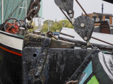 Amsterdam tarihi gemileri tekne detaylarını kapatın.