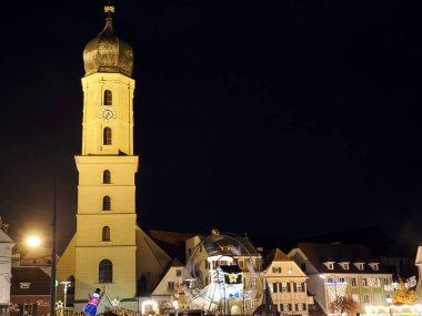 Tarih Merkezi binaları Graz Avusturya Kış mevsiminde Noel zamanı gece