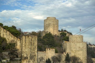 İstanbul 'dan Rumeli İsari kalesi manzaralı Türkiye ve İstanbul gezisi