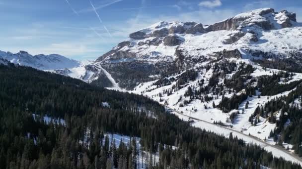 Nieve Dolomitas Vista Aérea Val Badia Invierno Temporada Panorama Paisaje — Vídeo de stock