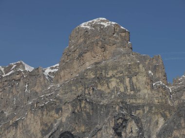 Sassongher Dağı Corvara Dolomites Badia Vadisi Kış manzarası