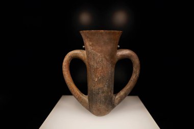 İSTANBUL, TURKEY - 7 Ocak 2024 - İstanbul Arkeoloji Müzesi. Troy Terracotta şehri