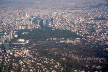 Uçak panoramasından Meksika şehri hava manzarası