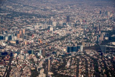 Uçak panoramasından Meksika şehri hava manzarası