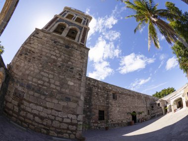 Loreto Köyü 'nün eski görevi güneşli bir günde Baja California Sur Mexico