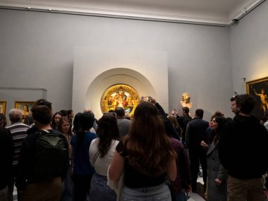 FLORENCE, İTALYA - 24 Mart 2024 Uffizi Galerisi dünyanın en önemli müzelerinden biri.