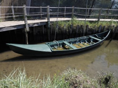 Geleneksel tekne Portekiz 'in Atlantik kıyısındaki Aveiro lagünü Ria de Aveiro..