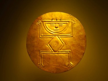 BOGOTA, COLOMBIA - 3 Temmuz 2024: Museo del Oro 'da (Altın Müzesi) sergilenen Süper Altın Eserler. Arkaplanda izole