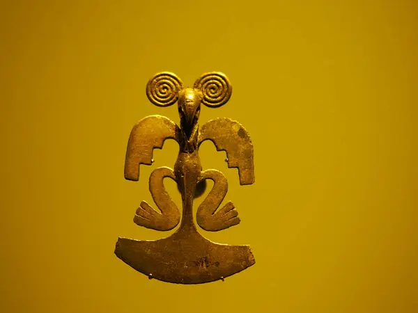 stock image BOGOTA, COLOMBIA - JULY 3, 2024: Superb Gold artifacts on display in the Museo del Oro (Gold Museum). Isolated on background