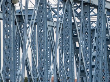 John Roebling asma köprüsünün ayrıntıları Cincinnati Ohio 'dan Kentucky' ye