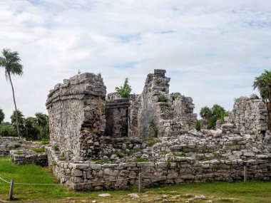 Tulum Maya tarihi arkeolojik sitesi Yucatan Meksika 'yı harap etti