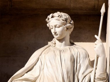 trevi Fountain restorasyon detayları altında