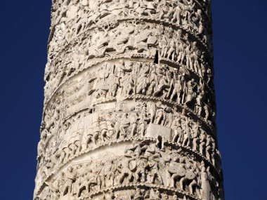 Roma 'daki Marcus Aurelius Sütunu.