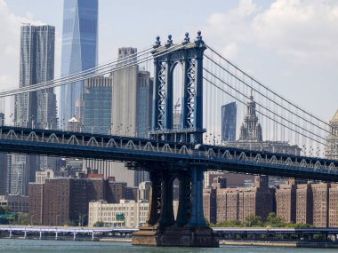 Manhattan gelini New York Manhattan manzaralı East River tekne gezisinden