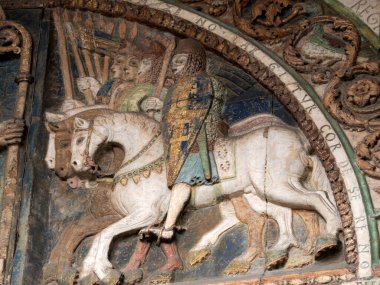 Verona İtalya 'daki San Zeno Bazilika Kilisesi, dış heykellerin ve kabartmaların ayrıntıları
