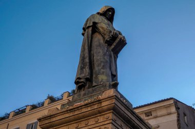 Giordano esmer heykeli İtalya