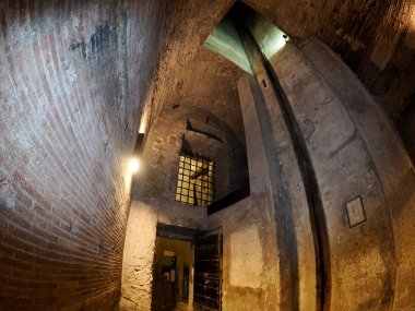 ROMA, İtalya - 28 Kasım 2024 - Castel Sant 'Angelo Castle iç mekan