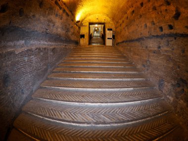 ROMA, İtalya - 28 Kasım 2024 - Castel Sant 'Angelo Castle iç mekan