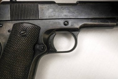 Tabancayla tetikleme detayını kapat.