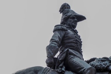 William Henry Cincinnati Heykeli İlk Ohio Başkanı