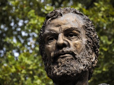 CINCINNATI, ABD - SEPTEMBER 4 2024 - Cincinnatus bronz heykeli Cincinnati Ohio