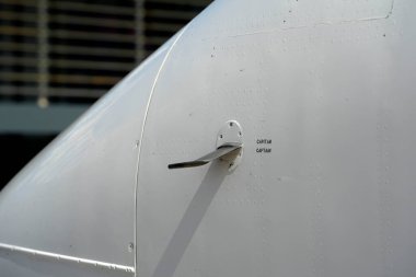 Kaptan Harici Kanat 'ın jet uçağı detayı