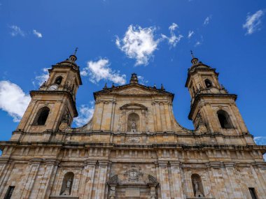 Kubbe Katedrali Candelaria 'nın şehir merkezindeki ana şehir meydanında tarihi Bogota Kolombiya bölgesi.