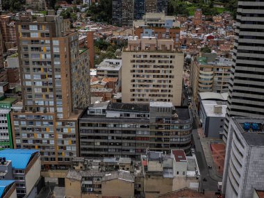 Bogota Kolombiya 'nın tarihi bölgesi Candelaria' nın gökdeleninden hava manzarası