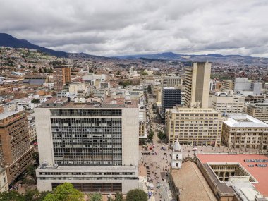 Bogota Kolombiya 'nın tarihi bölgesi Candelaria' nın gökdeleninden hava manzarası